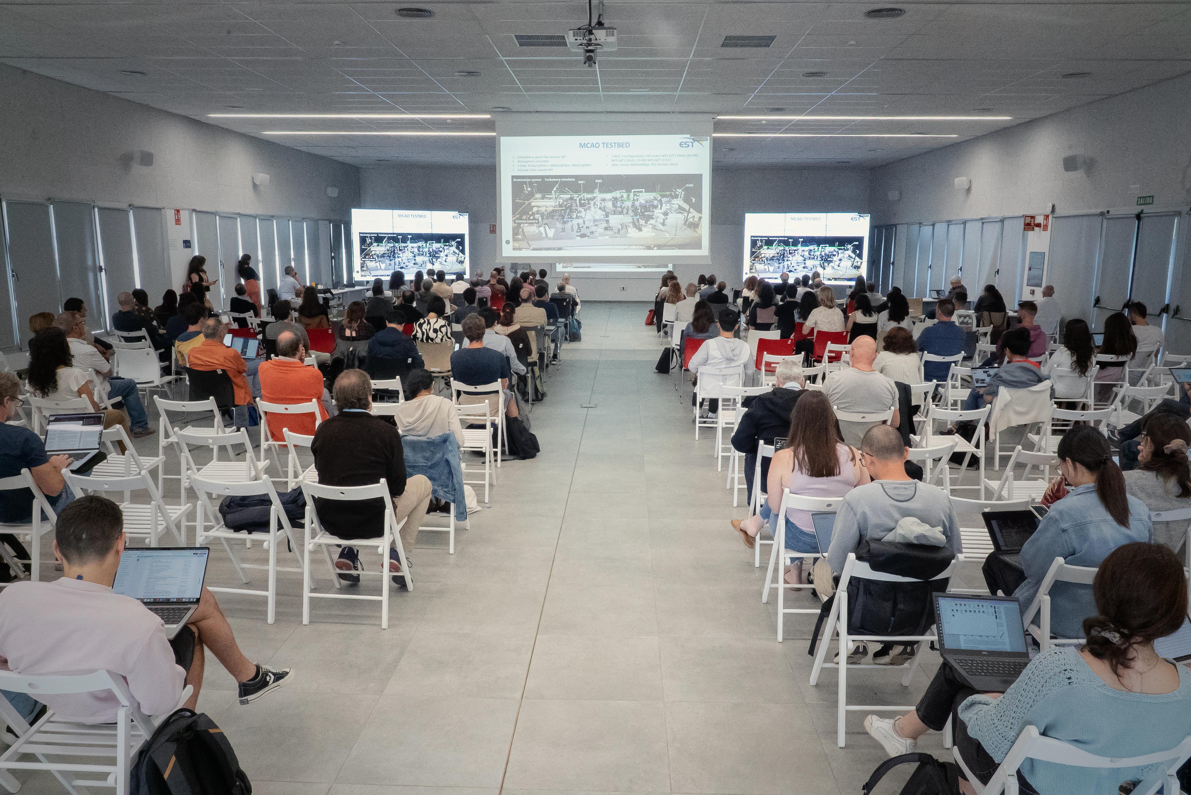 Celebración del Día de Nuestra Ciencia 2025 en la sala multipropósito de IACTEC, en La Laguna