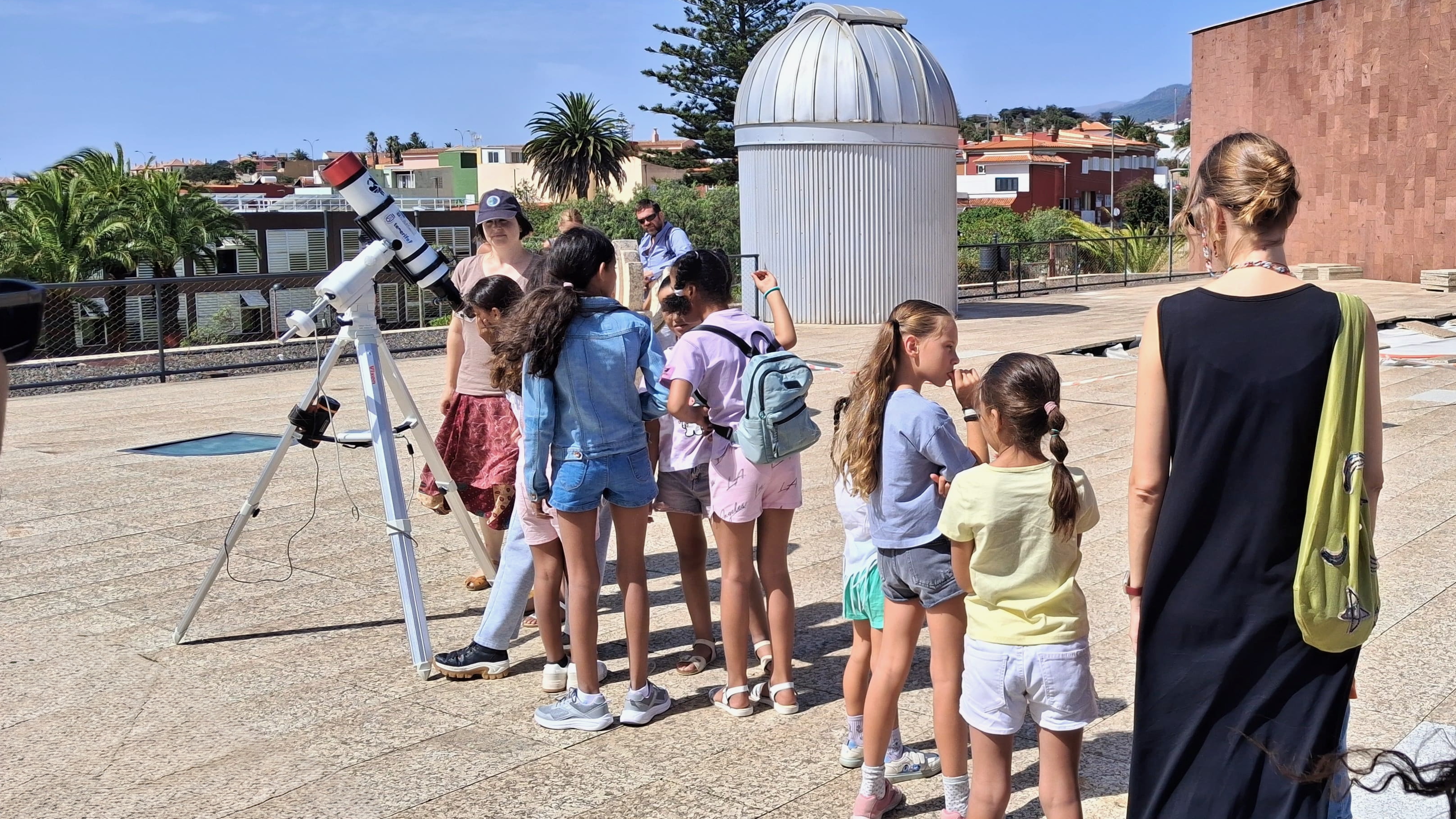 Observación solar en el Museo de la Ciencia y el Cosmos 