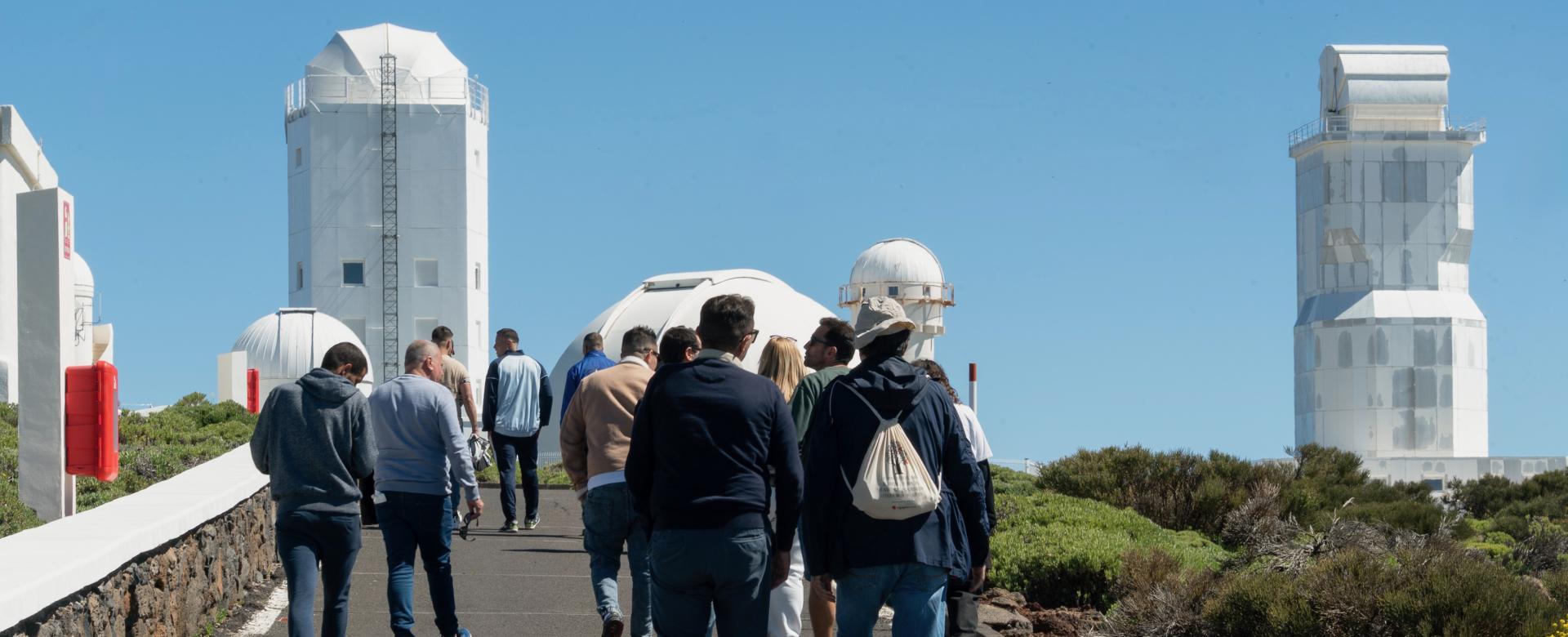 Personal del centro penitenciario Tenerife II - El Rosario visita el Observatorio del Teide