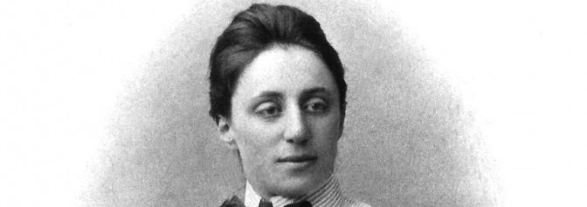 Fräulein Noether fue el genio matemático más creativo e importante desde que comenzó la educación superior de las mujeres. WIKIPEDIA