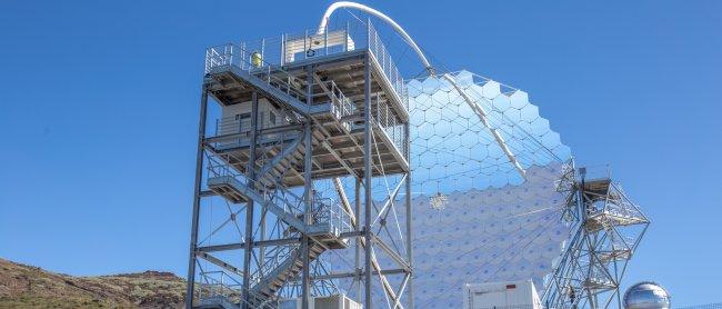 Estrellas de la literatura ‘tocan el cielo’ en el Observatorio de La Palma