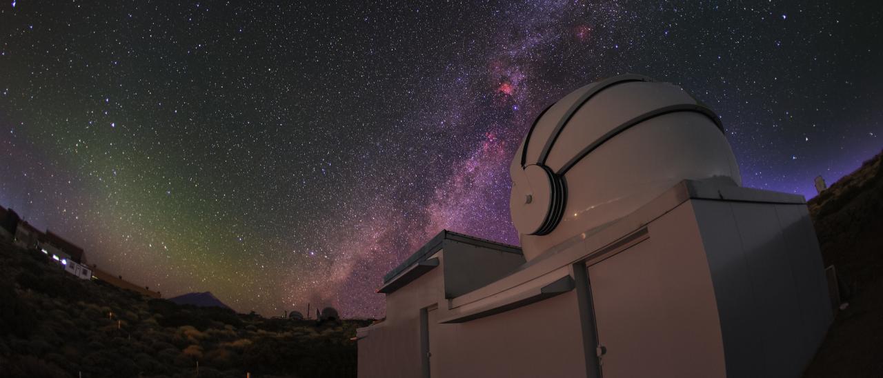 Two-meter Twin Telescope (TTT) operado por Light Bridges en el Observatorio del Teide (Instituto de Astrofísica de Canarias). / J.C. Casado
