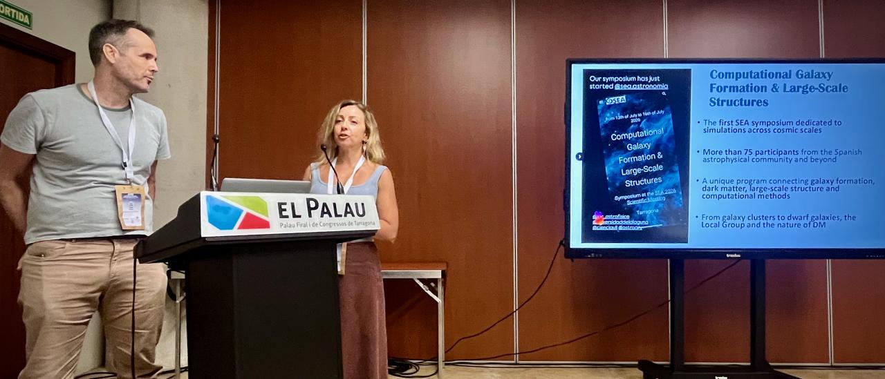 Arianna Di Cintio, a researcher at the IAC and lecturer at the ULL, alongside José Oñorbe from Seville, a researcher and lecturer at the University, during the symposium ‘Computational Galaxy Formation & Large-Scale Structures’ 