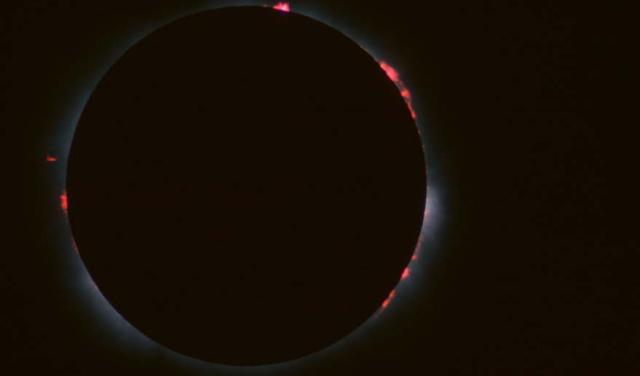 Imagen de un eclipse total de Sol / NASA