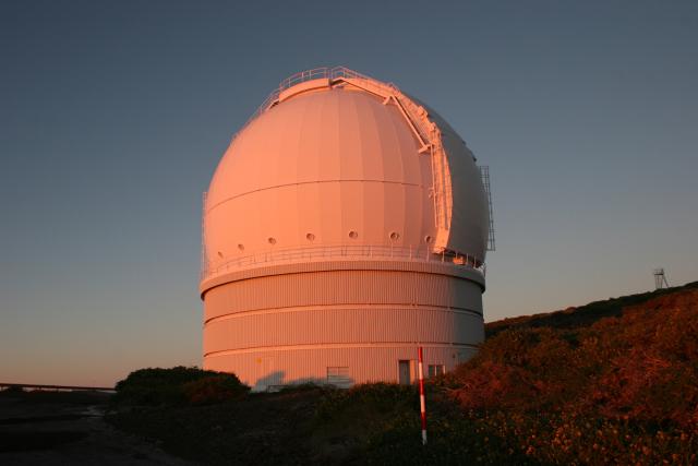 The William Herschel Telescope at twilight