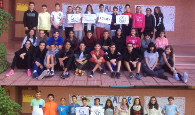 High School students in the Canary Islands discover two variable stars