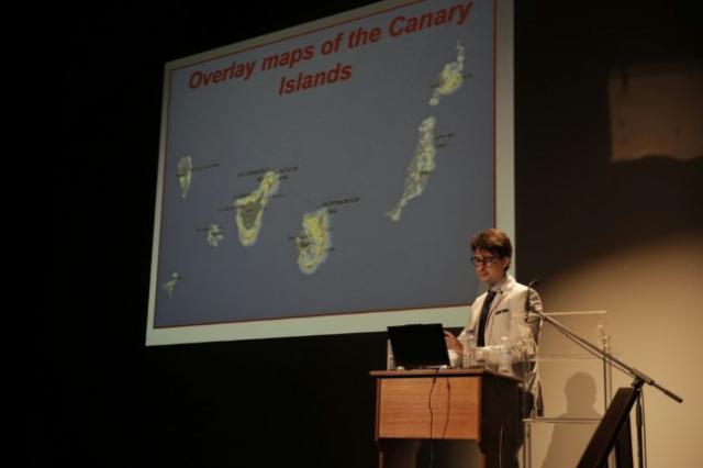 WINDOWS TO THE UNIVERSE 