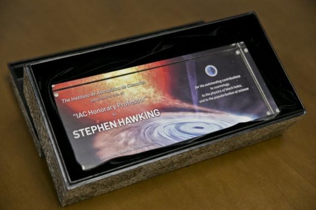 IN MEMORIAM: STEPHEN HAWKING