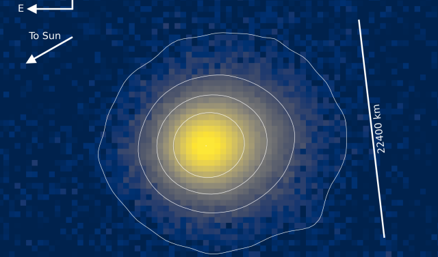 Imagen combinada del cometa interestelar 3I/ATLAS formada por 239 exposiciones de 50 segundos tomadas con el telescopio Two-meter Twin Telescope (TTT3) del Observatorio del Teide. 