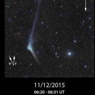 Cometa Catalina (C/2013 US10) observado desde el Observatorio del Teide (IAC) la noche del día 11 diciembre de 2015 (objetivo 300mm con cámara Sony a7S modificada, ISO 6400). La imagen es una composición de 30 imágenes individuales de 25 segundos de exposición -total 12.5 minutos- con seguimiento sidéreo (compensación rotación terrestre). En la imagen se observan perfectamente las tres partes del cometa: el núcleo central, la atmósfera cometaria o coma de un color verdoso intenso, la cola (principalmente de gas ionizado) que apunta en dirección contraria al Sol y la pequeña cola de polvo. Juan Carlos Casado-starryearth. Alta resolución. Cometa Catalina (C/2013 US10) observado desde el Observatorio del Teide (IAC) la noche del día 11 diciembre de 2015 (objetivo 300mm con cámara Sony a7S modificada, ISO 6400). La imagen es una composición de 30 imágenes individuales de 25 segundos de exposición -total 12.5 minutos- con seguimiento sidéreo (compensación rotación terrestre). En la imagen se observan perfectamente las tres partes del cometa: el núcleo central, la atmósfera cometaria o coma de un color verdoso intenso, la cola (principalmente de