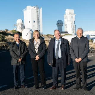 El ministro de Industria y Turismo, Jordi Hereu, visita el Observatorio del Teide