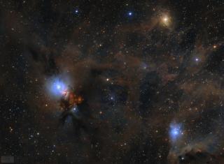 Optical image of the Perseus molecular cloud, a widely-known region of intense stellar formation. The interstellar dust, which generates the AME, is clearly visible, as it reflects light from nearby stars. Image credit: APOD 2017 January 14, Lóránd Fényes.